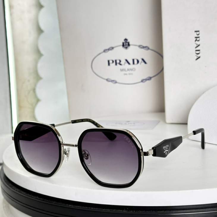 Picture of Prada Sunglasses _SKUfw76199095fw